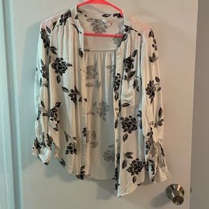 Versatile classy blouse, amazing condition